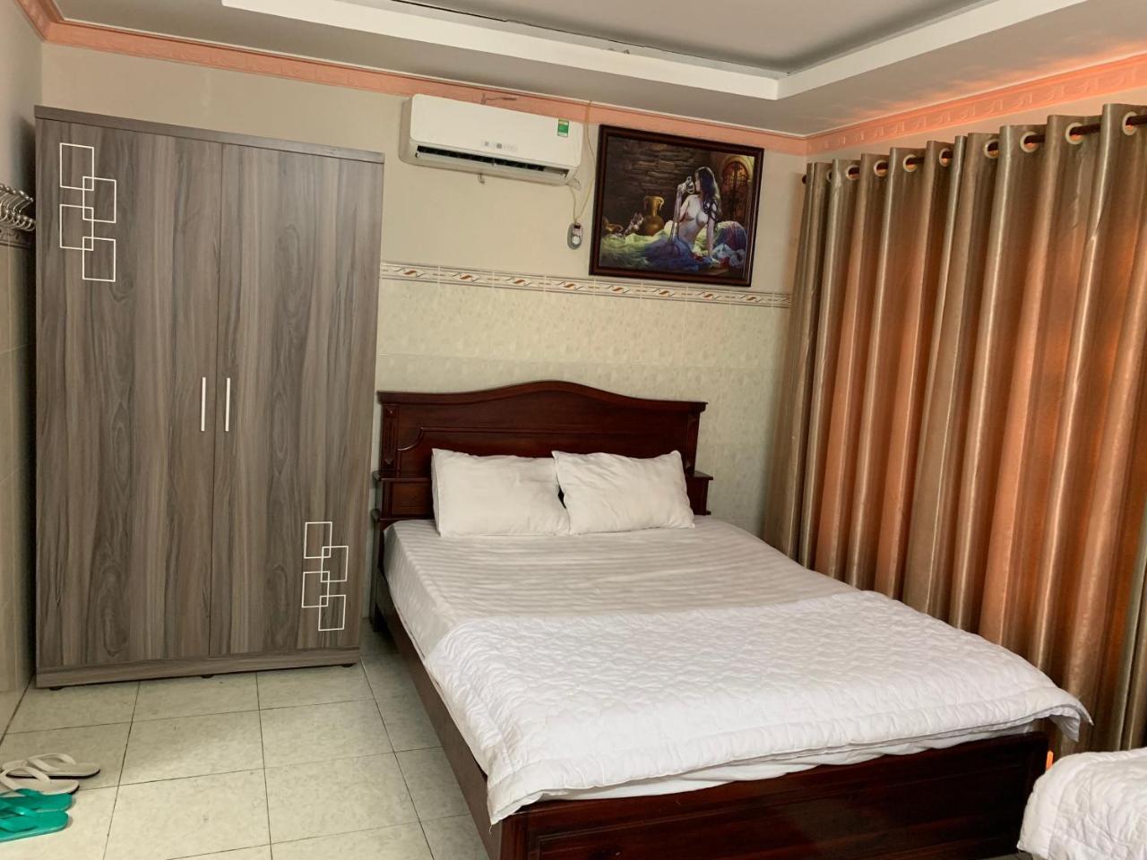 Minh Tuan Hotel Ho Chi Minh City Exterior photo