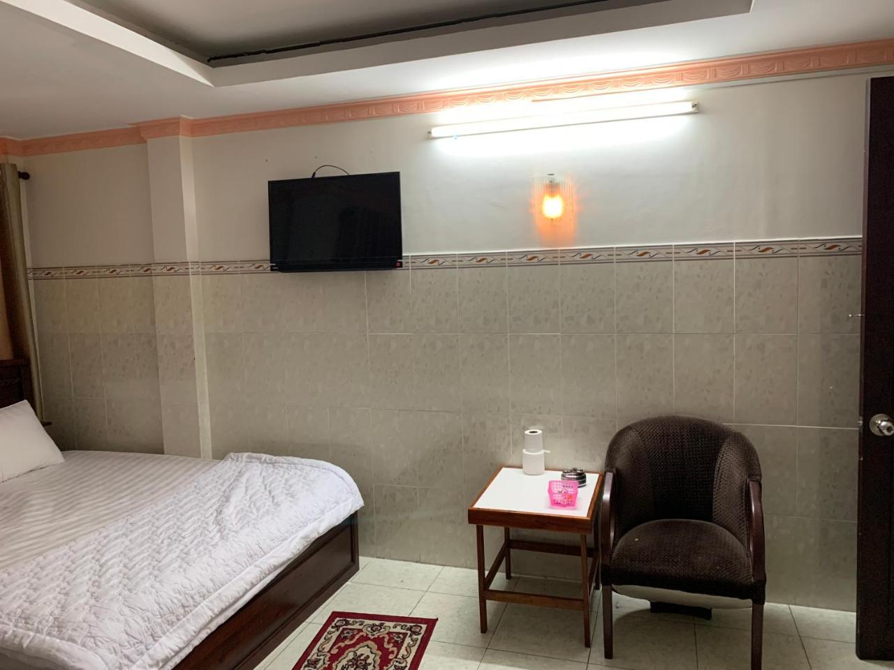 Minh Tuan Hotel Ho Chi Minh City Exterior photo