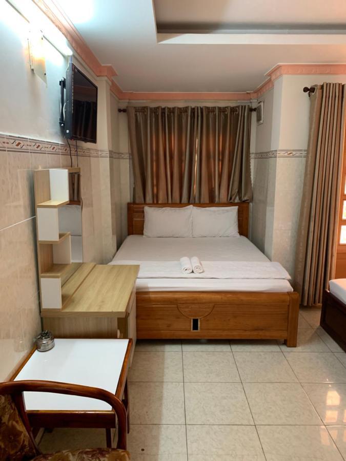Minh Tuan Hotel Ho Chi Minh City Exterior photo